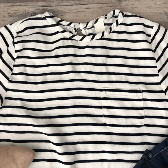 Like-New Striped Blouse - Picture 5 of 7